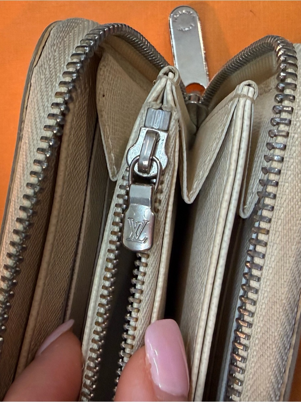 Louis Vuitton Cream Epi Zip Wallet with Silver Hardware - Picture 12 of 16